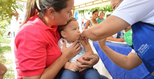 1.170 dosis aplicadas en Hospital Materno Infantil durante Tercera Jornada Nacional de Vacunación
